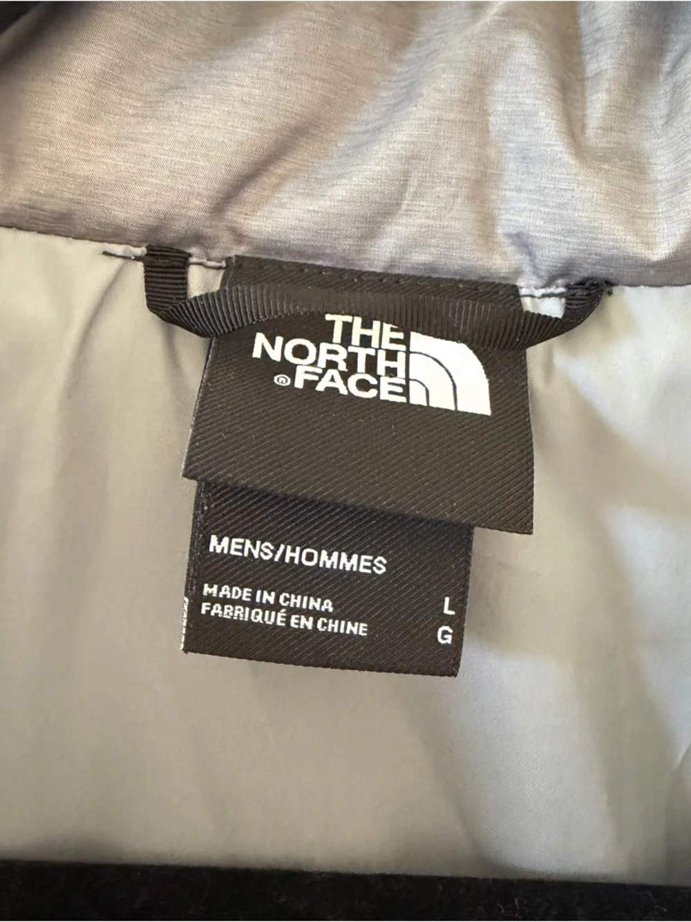 The North Face Men's Light Gray Quilted Puffer Jacket - Picture 4 of 7